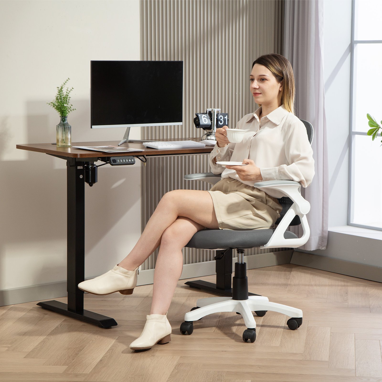 HOMCOM Breathable Mesh Office Chair, Ergonomic Swivel Computer Chair with Flip-up Armrests, Lumbar Back Support for Home/Office, Grey - Image 2