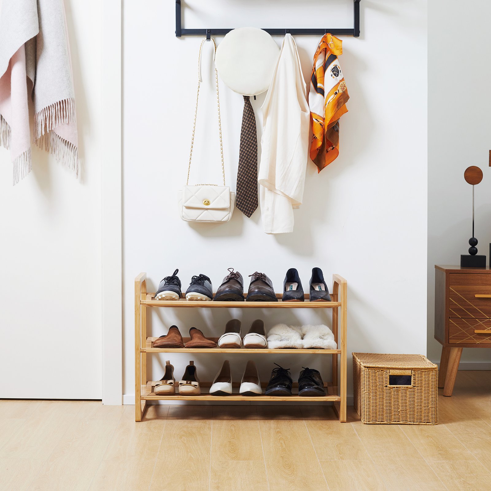 HOMCOM 3-Tier Shoe Rack, Bamboo Shoe Storage Organizer with Slatted Shelves, Free Standing Shoe Shelf Stand for 9 Pairs of Shoes for Entryway, Hallway, Natural - Image 7