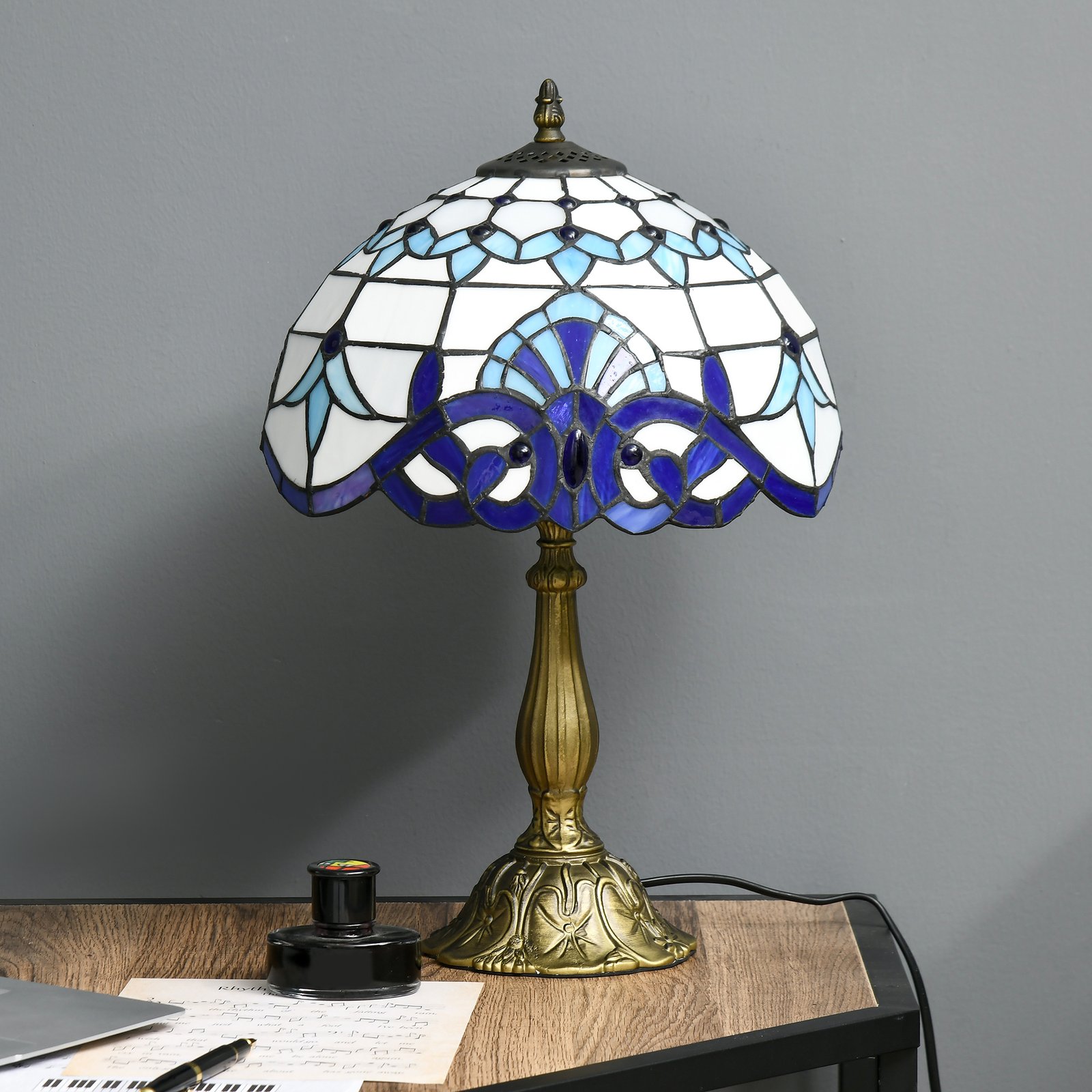 HOMCOM Stained Glass Table Lamp, Handmade Antique Bedside Lamp for Bedroom, Living room, Home, Nightstand, Decorative Night Light, Blue - Image 7