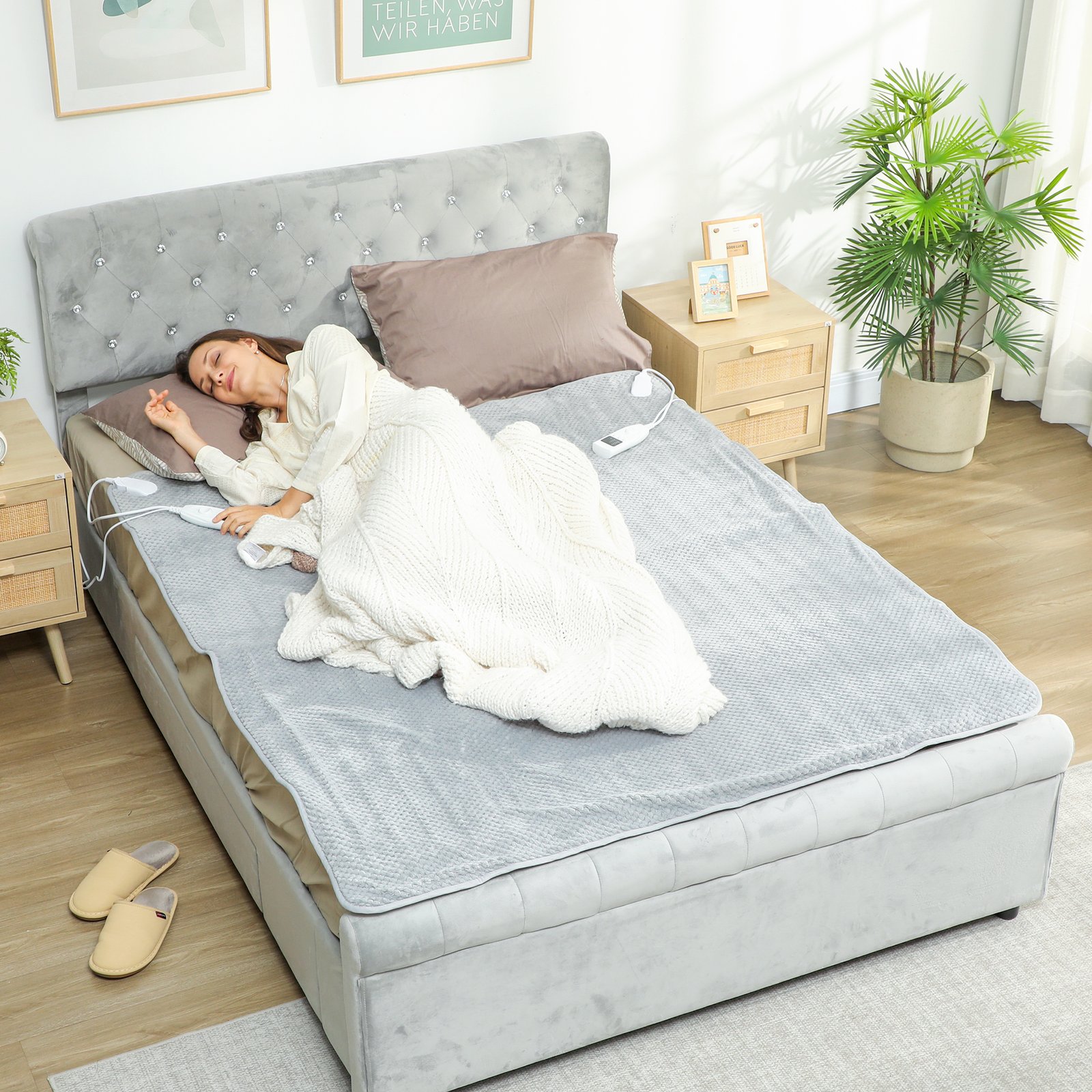 HOMCOM Heated Electric Blanket, Warm Throw Blanket with 5 Heating Levels, 10 Hour Auto-Off Timer, Grey - Image 2