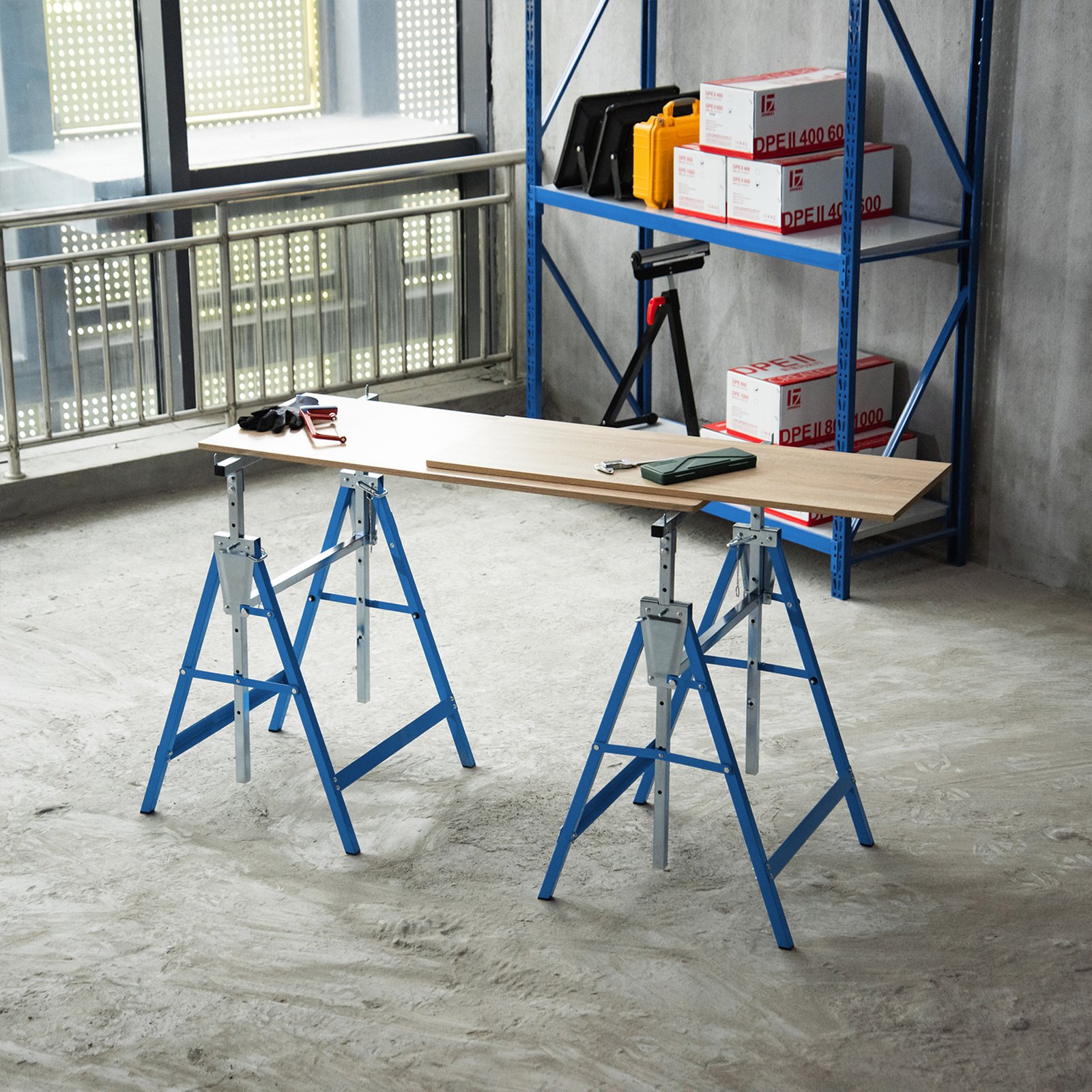 HOMCOM Set of 2 Adjustable Telescopic Builders Trestle, DIY Steel Work Bench Carpenter, Folding Saw Horse Tools Blue - Image 2