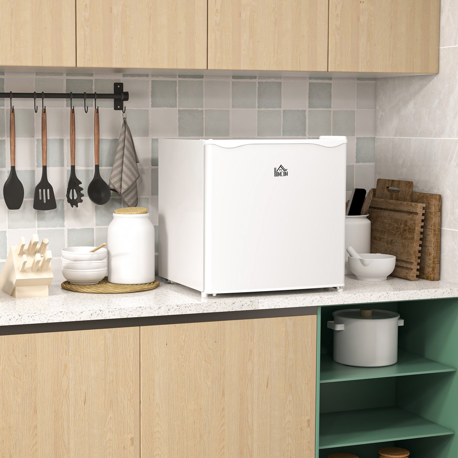 HOMCOM 35L Mini Freezer, -24? to -14? Temperature - White - Image 2